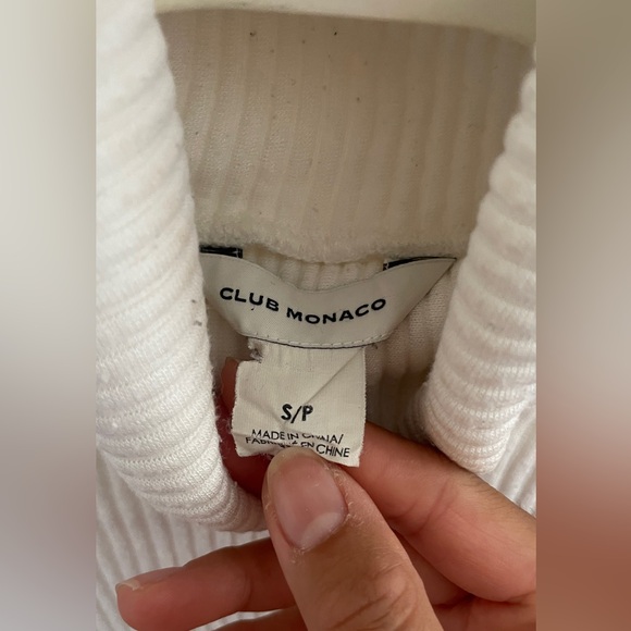 Club Monaco: Ribbed white turtle neck sweater - Picture 2 of 3